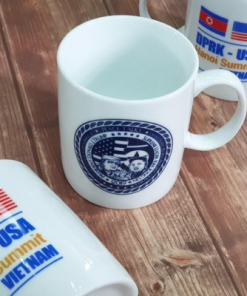 Quà tặng doanh nghiệp Cốc sứ in logo mẫu 1