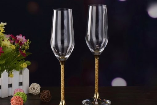 Quà tặng doanh nghiệp ly rượu vang cao cấp mẫu 2