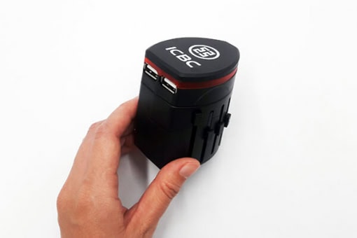 Quà tặng doanh nghiệp Adapter Travel in logo mẫu 1
