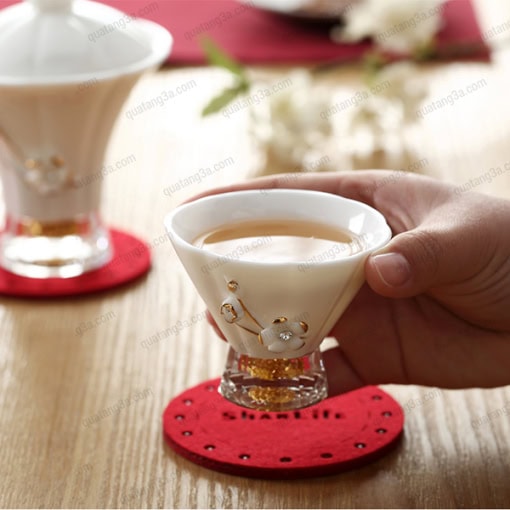 Quà tặng doanh nghiệp cốc cao cấp mẫu 6