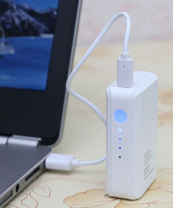 Quà tặng doanh nghiệp pin sạc dự phòng in logo mẫu 3