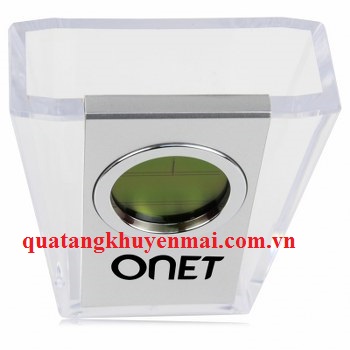 Hộp cắm bút chữ V