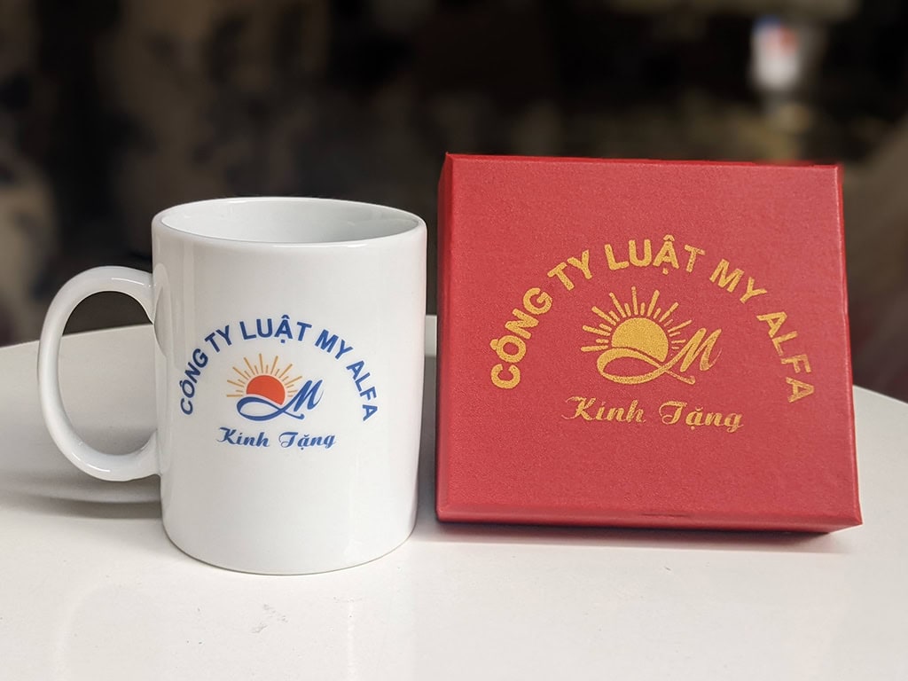 Cốc sứ in logo Công ty luật MY ALFA